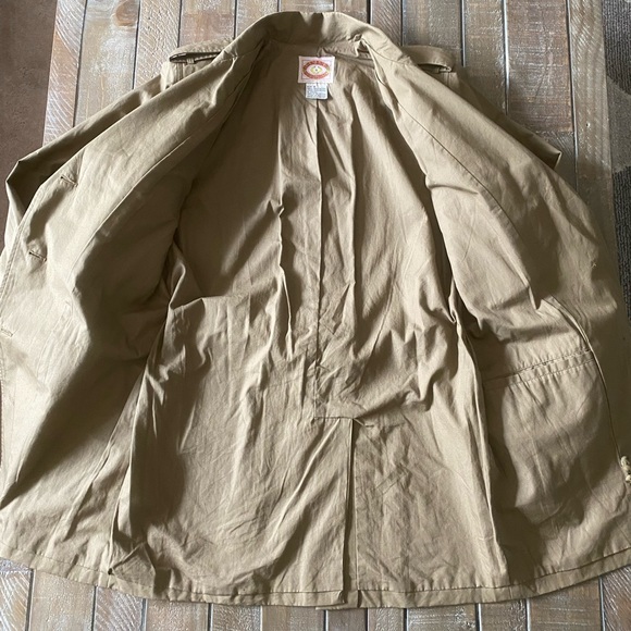 Vintage Banana Republic trench coat - Picture 5 of 9